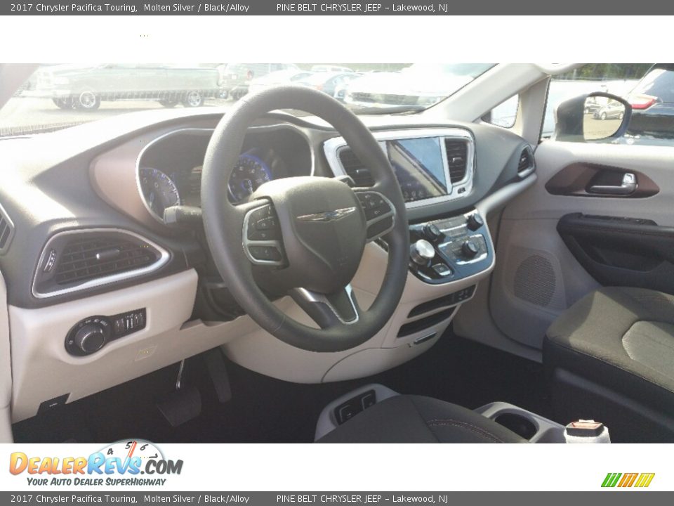 2017 Chrysler Pacifica Touring Molten Silver / Black/Alloy Photo #9