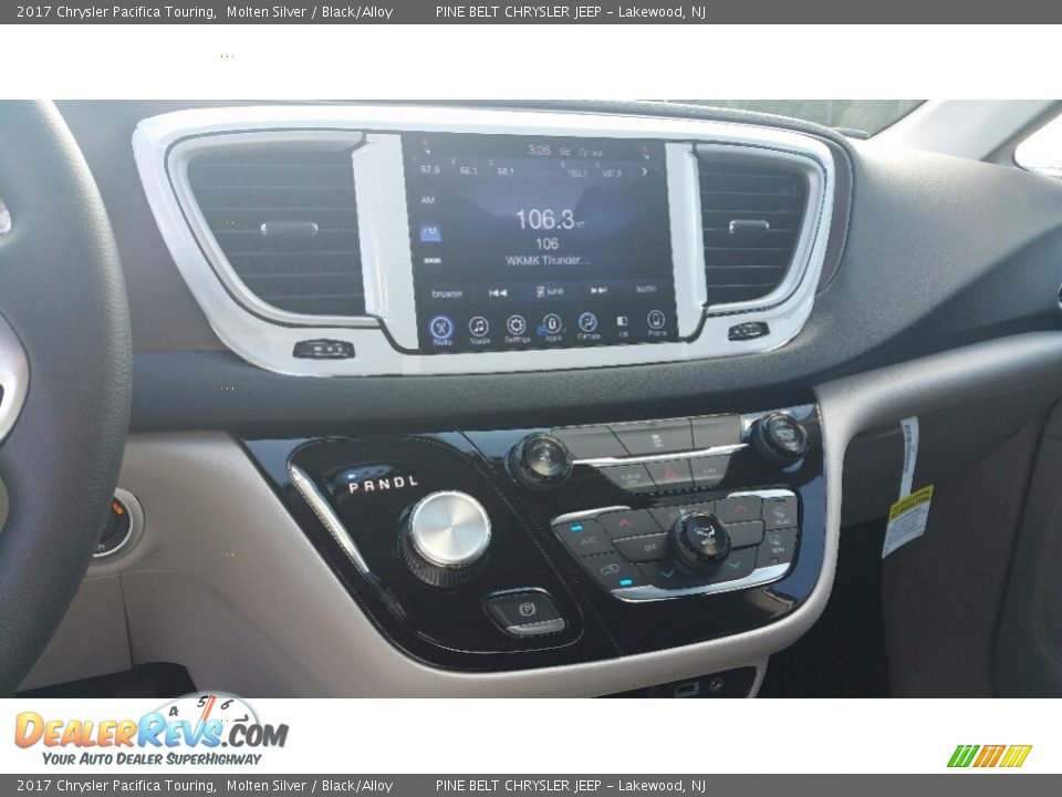 2017 Chrysler Pacifica Touring Molten Silver / Black/Alloy Photo #10