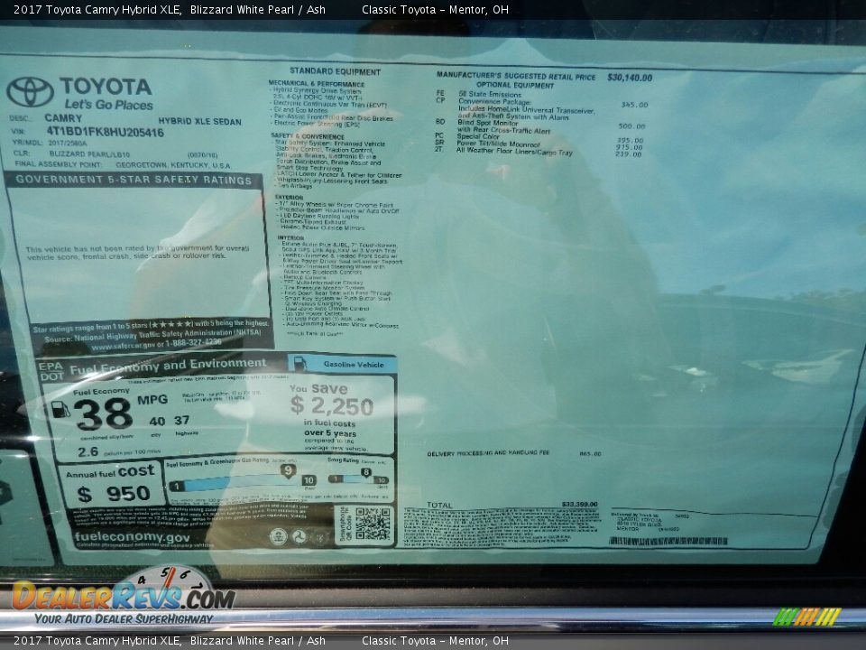 2017 Toyota Camry Hybrid XLE Blizzard White Pearl / Ash Photo #3