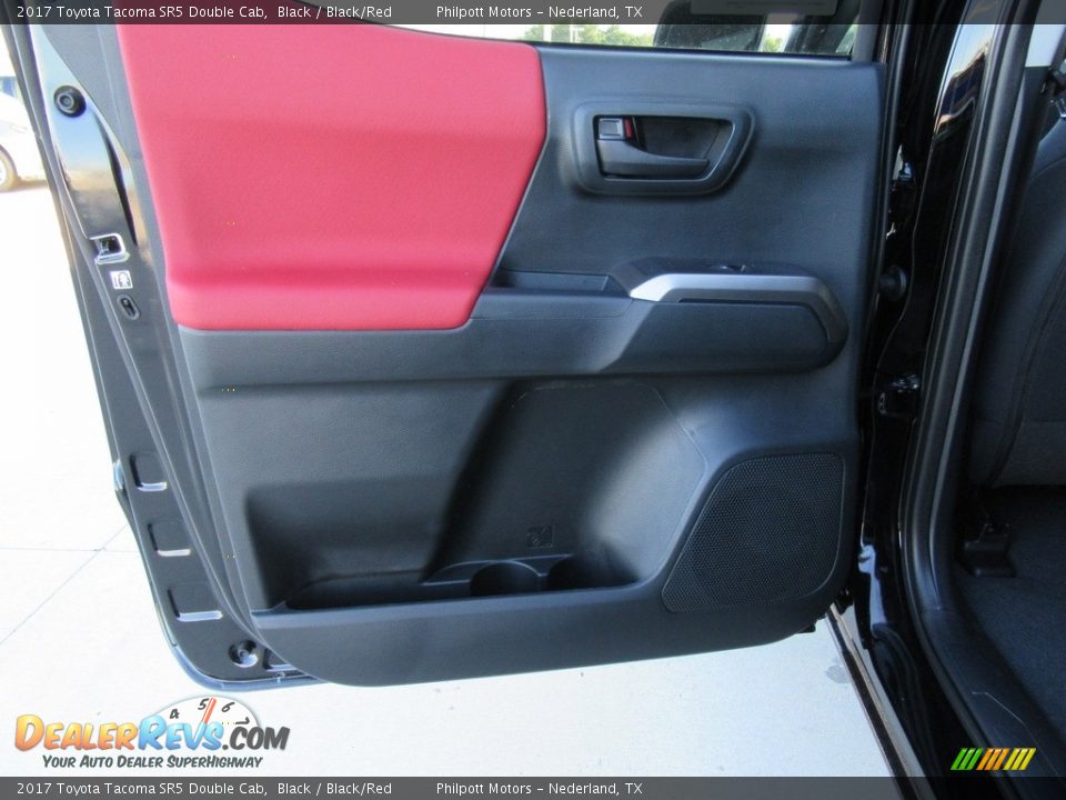Door Panel of 2017 Toyota Tacoma SR5 Double Cab Photo #17