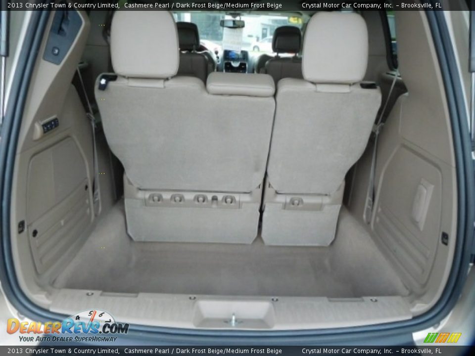 2013 Chrysler Town & Country Limited Cashmere Pearl / Dark Frost Beige/Medium Frost Beige Photo #8
