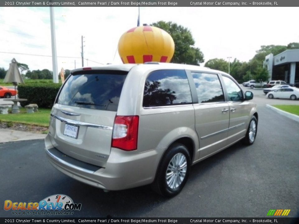 2013 Chrysler Town & Country Limited Cashmere Pearl / Dark Frost Beige/Medium Frost Beige Photo #10