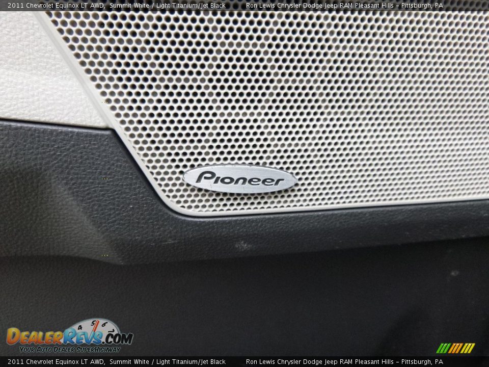 2011 Chevrolet Equinox LT AWD Summit White / Light Titanium/Jet Black Photo #12