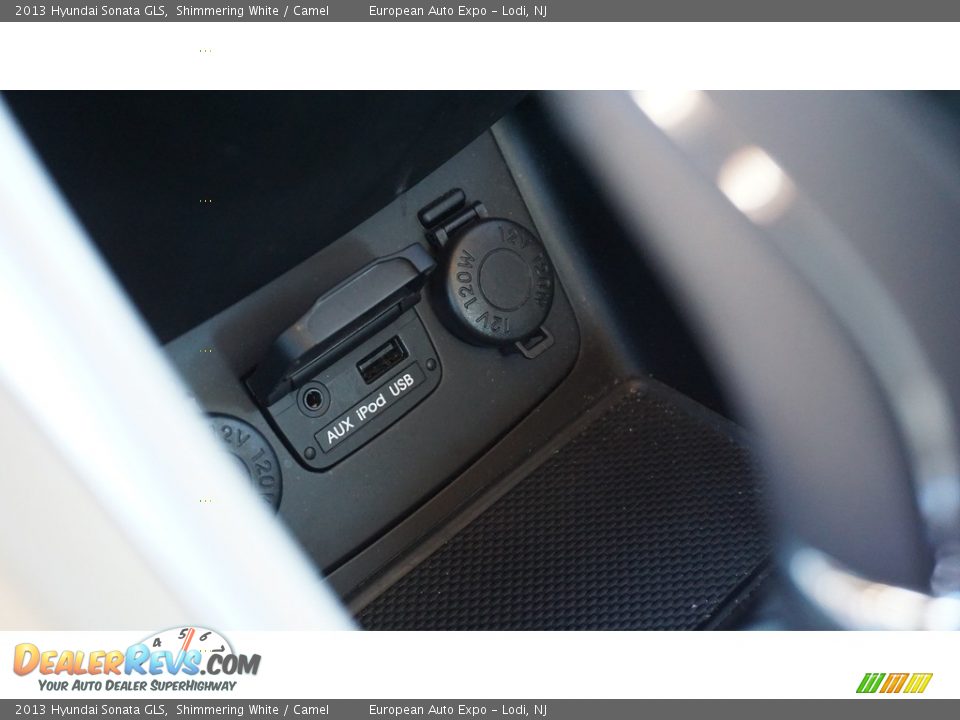 2013 Hyundai Sonata GLS Shimmering White / Camel Photo #22