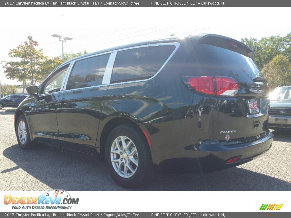 2017 Chrysler Pacifica LX Brilliant Black Crystal Pearl / Cognac/Alloy/Toffee Photo #4