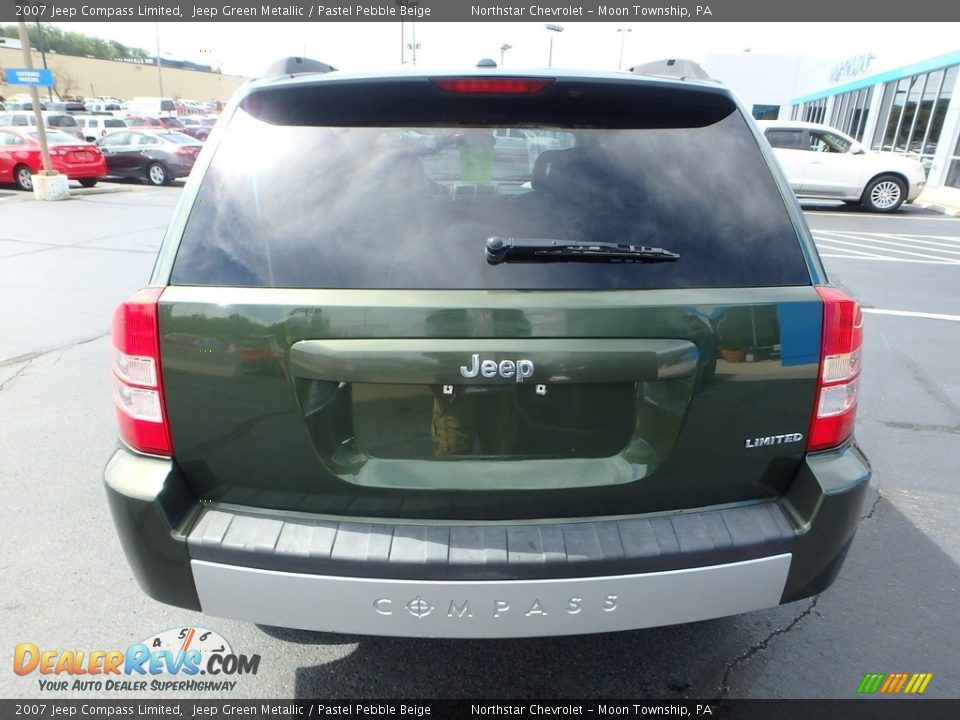 2007 Jeep Compass Limited Jeep Green Metallic / Pastel Pebble Beige Photo #6