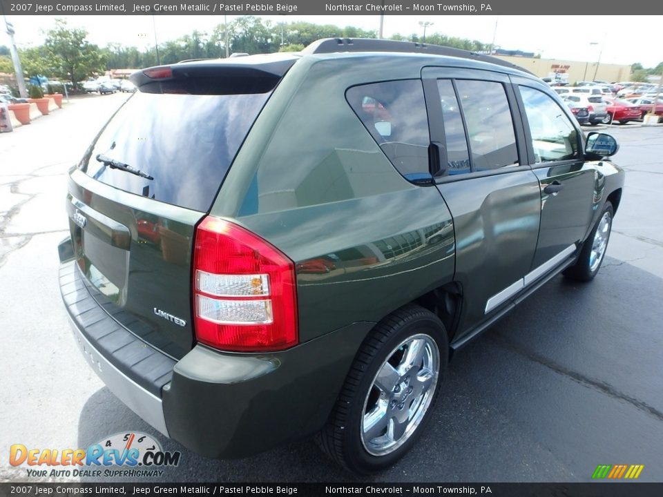 2007 Jeep Compass Limited Jeep Green Metallic / Pastel Pebble Beige Photo #8