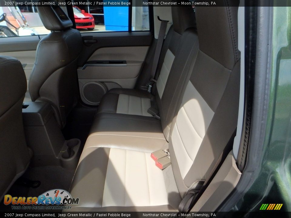 2007 Jeep Compass Limited Jeep Green Metallic / Pastel Pebble Beige Photo #21