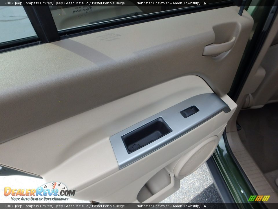 2007 Jeep Compass Limited Jeep Green Metallic / Pastel Pebble Beige Photo #23