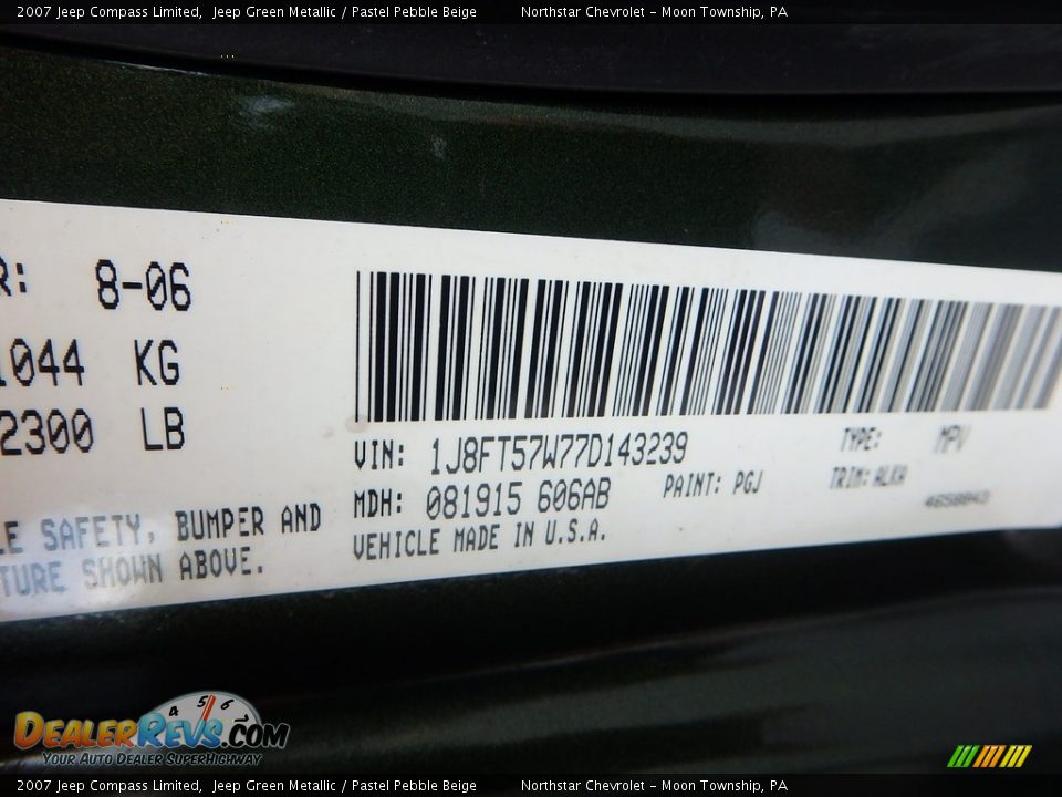 2007 Jeep Compass Limited Jeep Green Metallic / Pastel Pebble Beige Photo #29