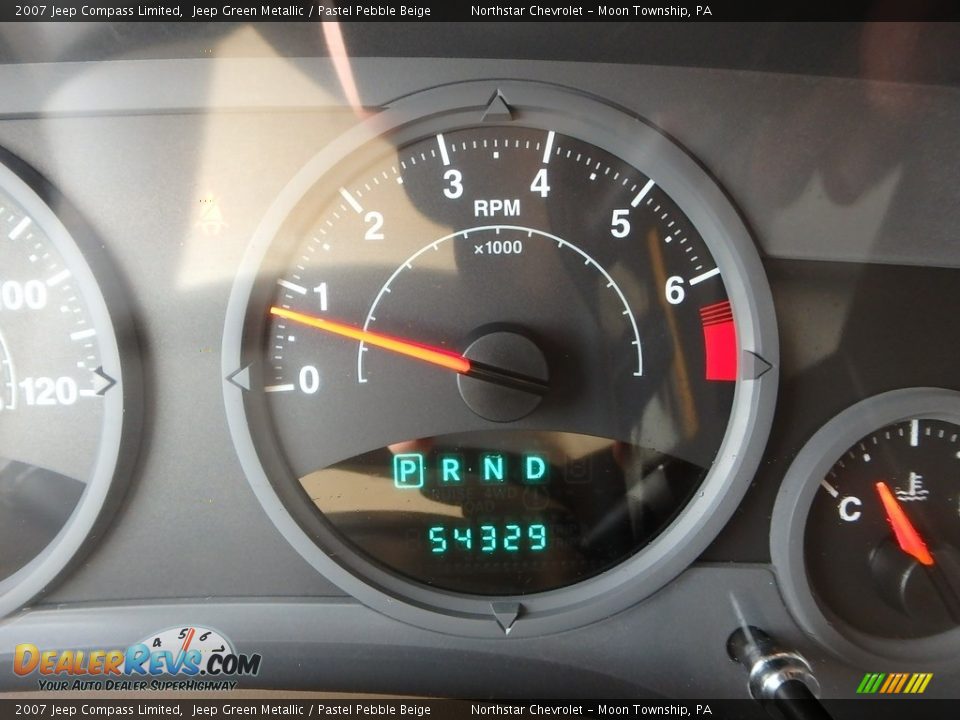 2007 Jeep Compass Limited Jeep Green Metallic / Pastel Pebble Beige Photo #30