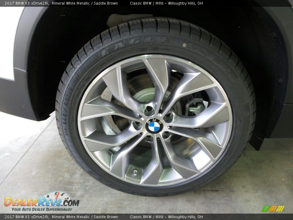 2017 BMW X3 xDrive28i Mineral White Metallic / Saddle Brown Photo #4