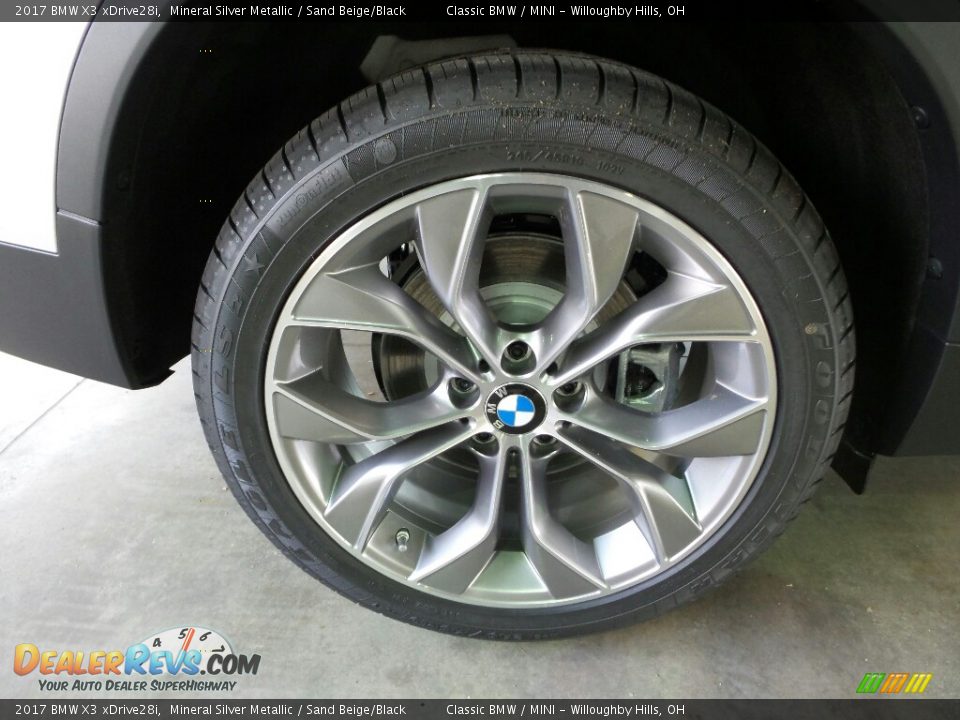 2017 BMW X3 xDrive28i Mineral Silver Metallic / Sand Beige/Black Photo #4