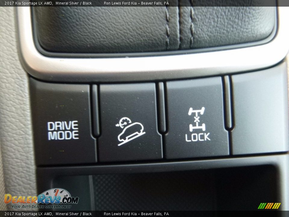 Controls of 2017 Kia Sportage LX AWD Photo #17