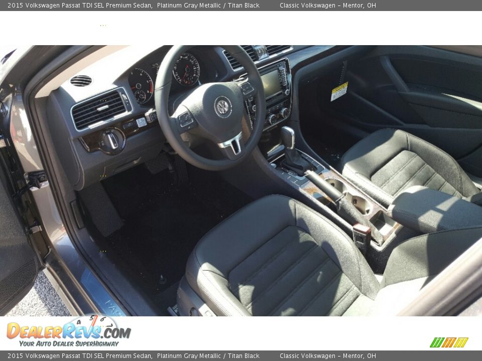 2015 Volkswagen Passat TDI SEL Premium Sedan Platinum Gray Metallic / Titan Black Photo #4