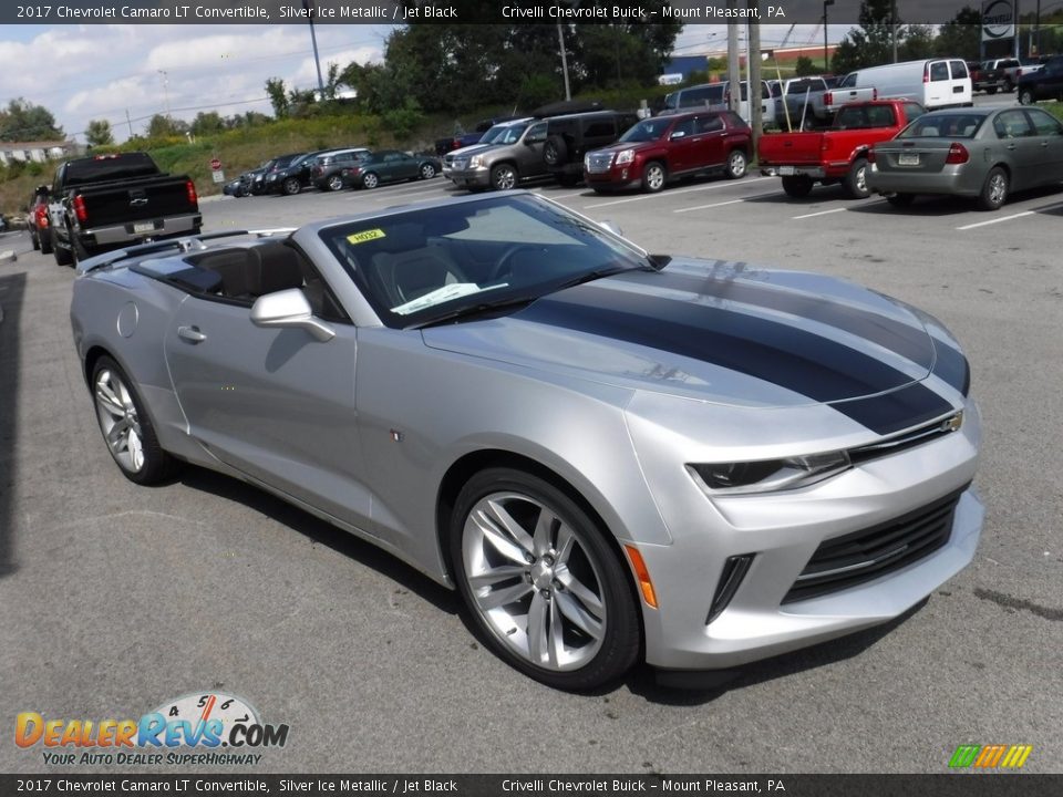 Front 3/4 View of 2017 Chevrolet Camaro LT Convertible Photo #11