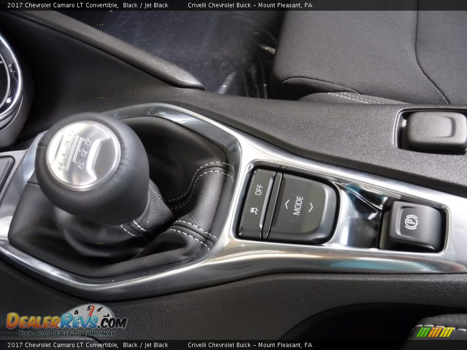 2017 Chevrolet Camaro LT Convertible Shifter Photo #19