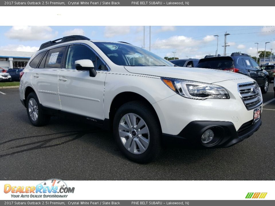 2017 Subaru Outback 2.5i Premium Crystal White Pearl / Slate Black Photo #1