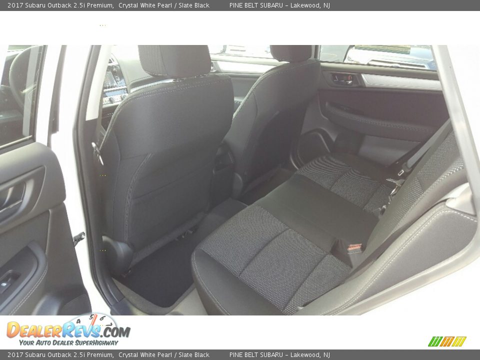 2017 Subaru Outback 2.5i Premium Crystal White Pearl / Slate Black Photo #8