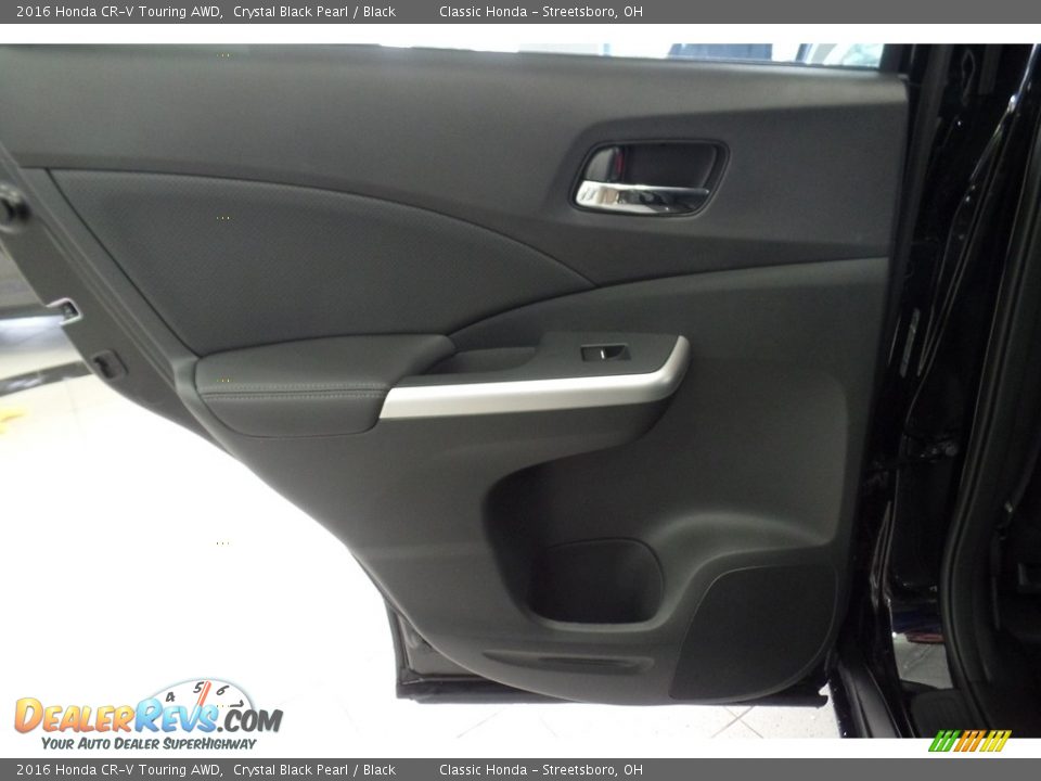 2016 Honda CR-V Touring AWD Crystal Black Pearl / Black Photo #10