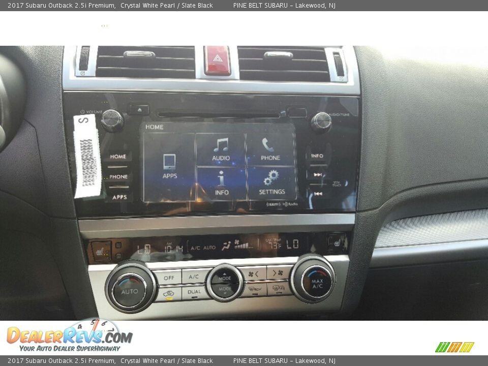 2017 Subaru Outback 2.5i Premium Crystal White Pearl / Slate Black Photo #10