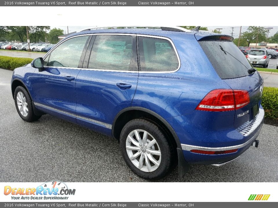 2016 Volkswagen Touareg V6 Sport Reef Blue Metallic / Corn Silk Beige Photo #3