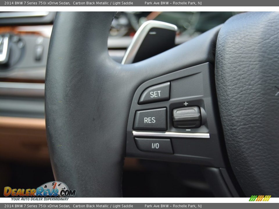 2014 BMW 7 Series 750i xDrive Sedan Steering Wheel Photo #19