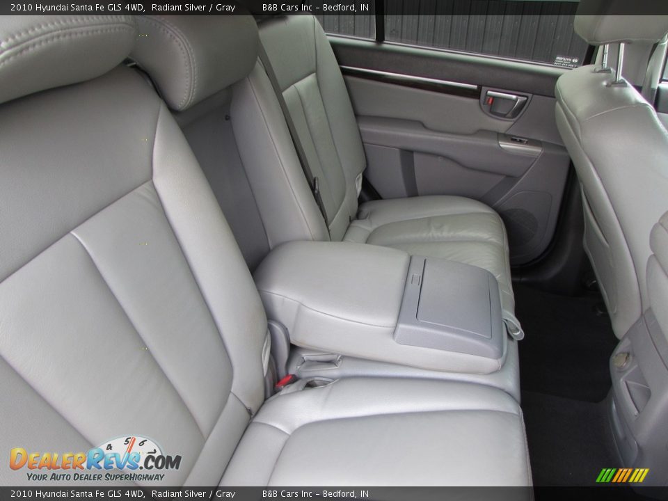 Rear Seat of 2010 Hyundai Santa Fe GLS 4WD Photo #15