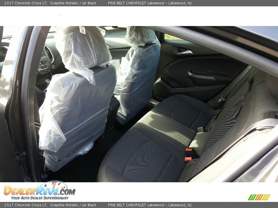 2017 Chevrolet Cruze LT Graphite Metallic / Jet Black Photo #8