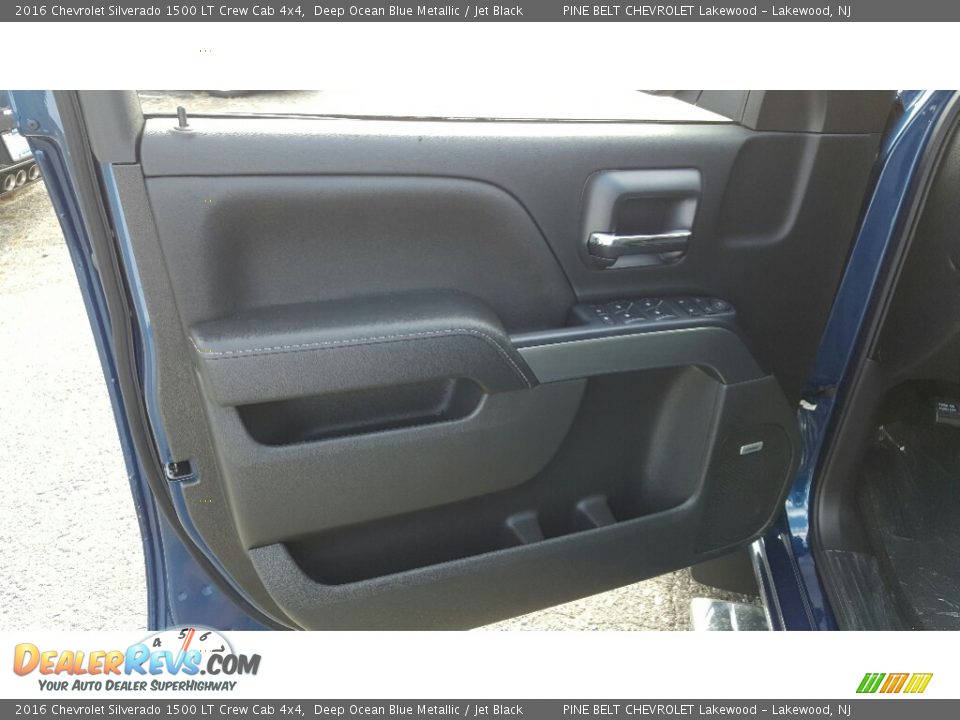 2016 Chevrolet Silverado 1500 LT Crew Cab 4x4 Deep Ocean Blue Metallic / Jet Black Photo #6
