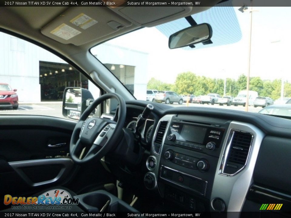 2017 Nissan TITAN XD SV Crew Cab 4x4 Gun Metallic / Black Photo #4