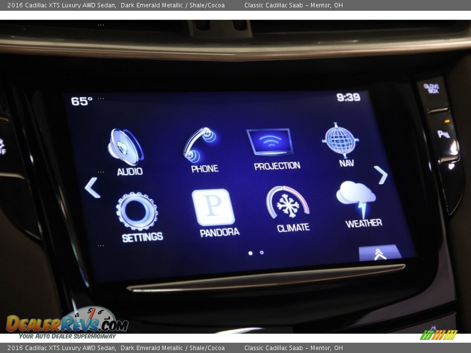 2016 Cadillac XTS Luxury AWD Sedan Dark Emerald Metallic / Shale/Cocoa Photo #10