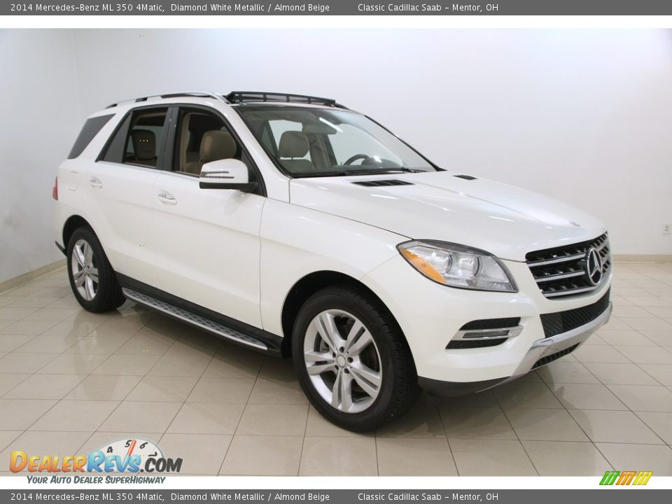 Front 3/4 View of 2014 Mercedes-Benz ML 350 4Matic Photo #1