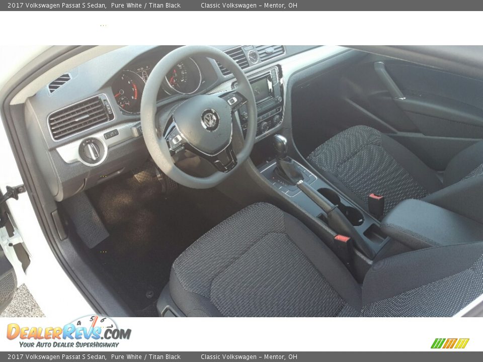 Titan Black Interior - 2017 Volkswagen Passat S Sedan Photo #4