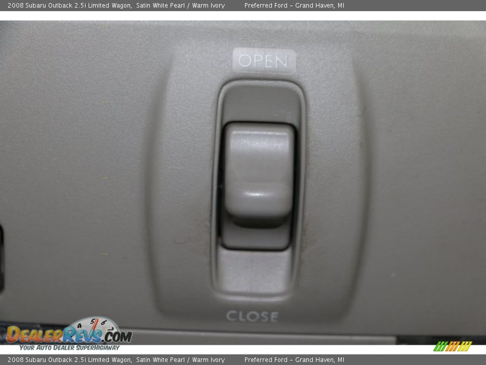 2008 Subaru Outback 2.5i Limited Wagon Satin White Pearl / Warm Ivory Photo #17