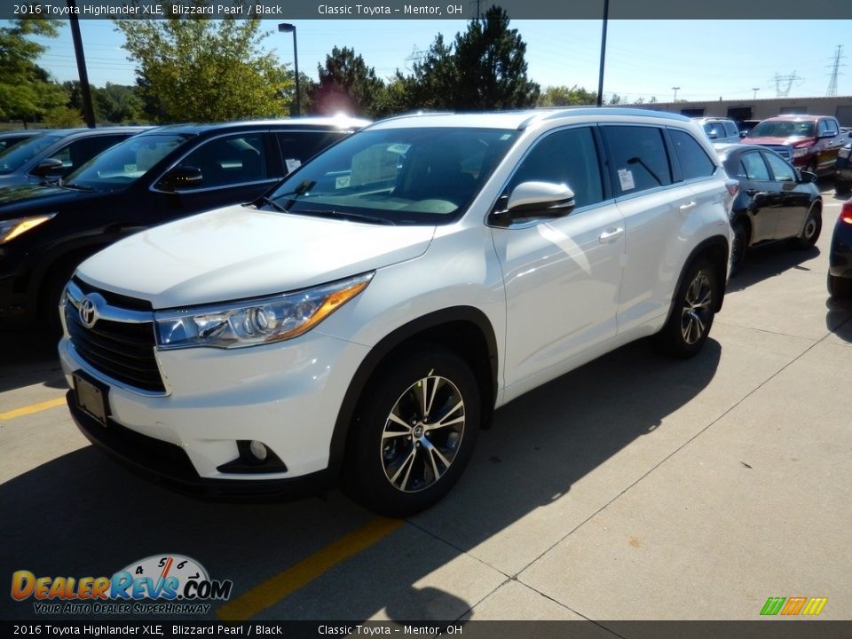 2016 Toyota Highlander XLE Blizzard Pearl / Black Photo #1