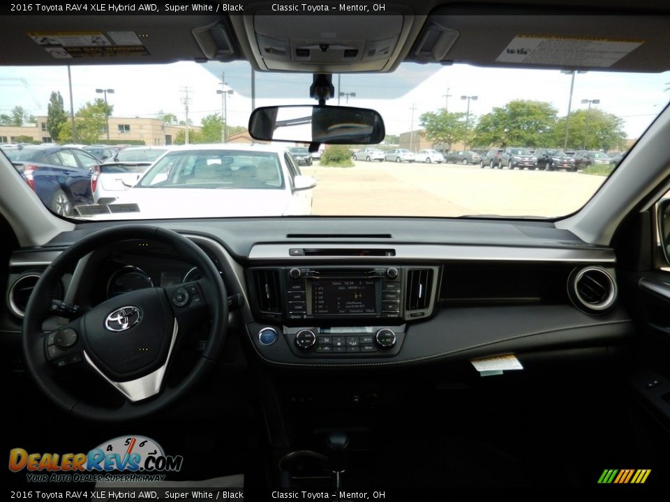 2016 Toyota RAV4 XLE Hybrid AWD Super White / Black Photo #4