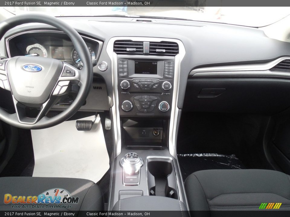 2017 Ford Fusion SE Magnetic / Ebony Photo #3