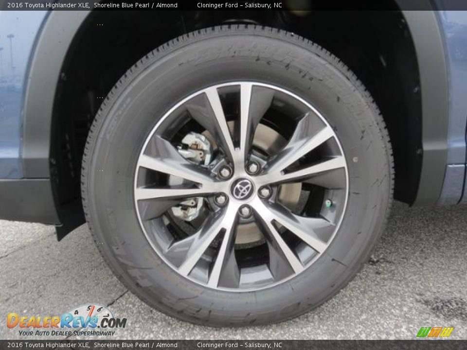 2016 Toyota Highlander XLE Wheel Photo #4