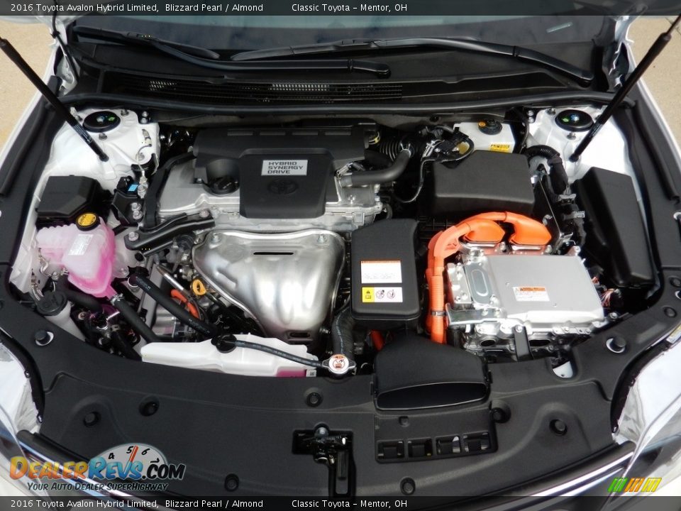 2016 Toyota Avalon Hybrid Limited Blizzard Pearl / Almond Photo #6