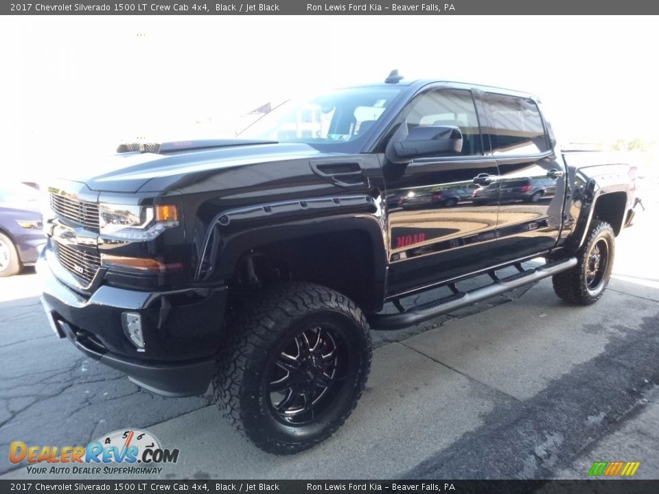 2017 Chevrolet Silverado 1500 LT Crew Cab 4x4 Black / Jet Black Photo #6