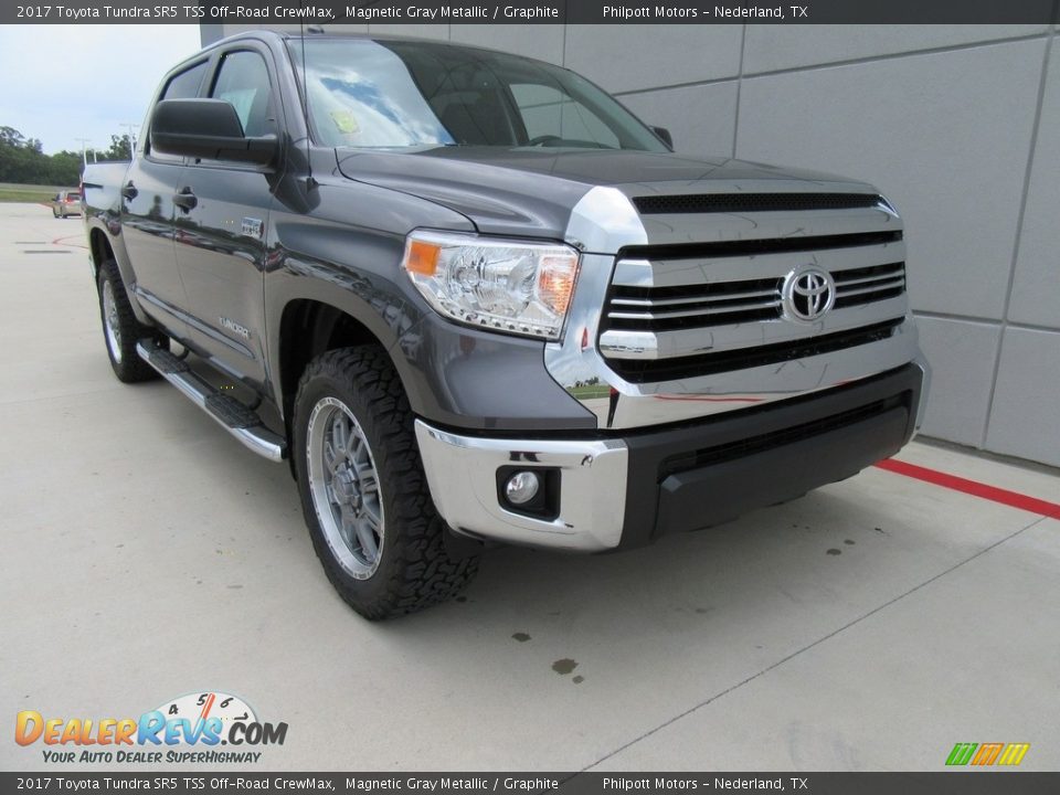 2017 Toyota Tundra SR5 TSS Off-Road CrewMax Magnetic Gray Metallic / Graphite Photo #1