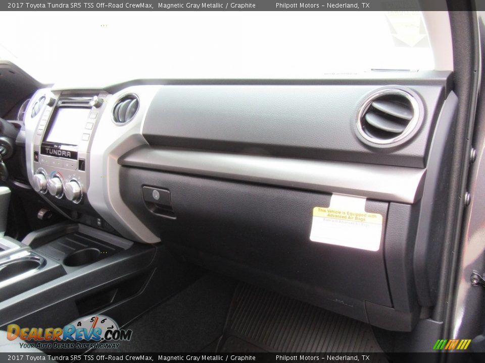 2017 Toyota Tundra SR5 TSS Off-Road CrewMax Magnetic Gray Metallic / Graphite Photo #18