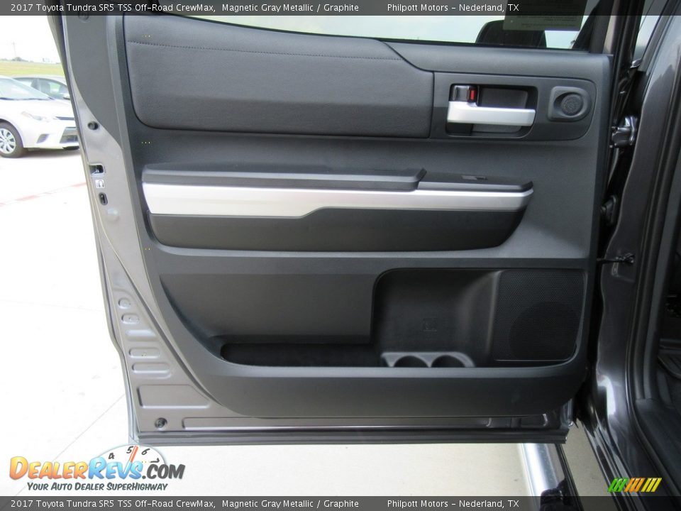 2017 Toyota Tundra SR5 TSS Off-Road CrewMax Magnetic Gray Metallic / Graphite Photo #19