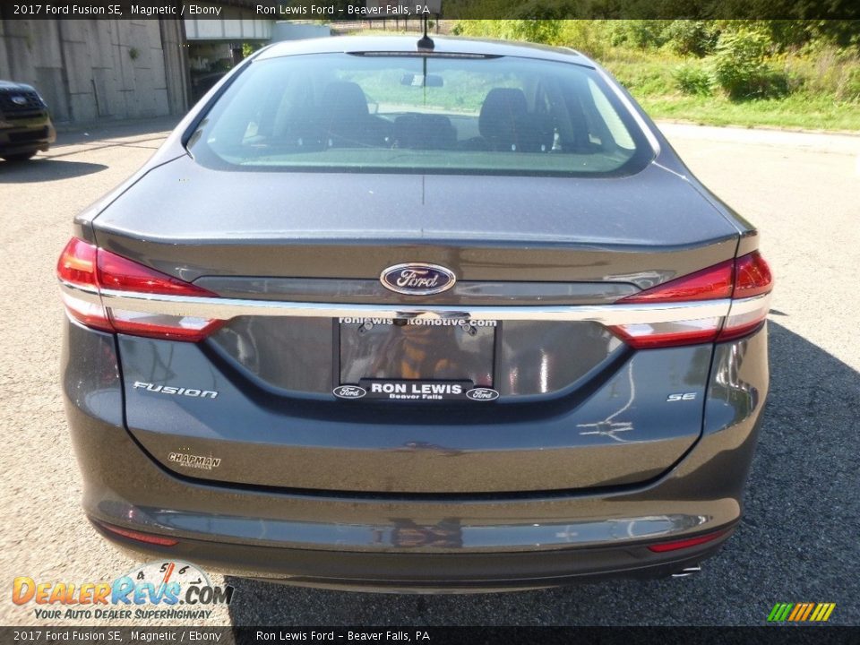 2017 Ford Fusion SE Magnetic / Ebony Photo #4