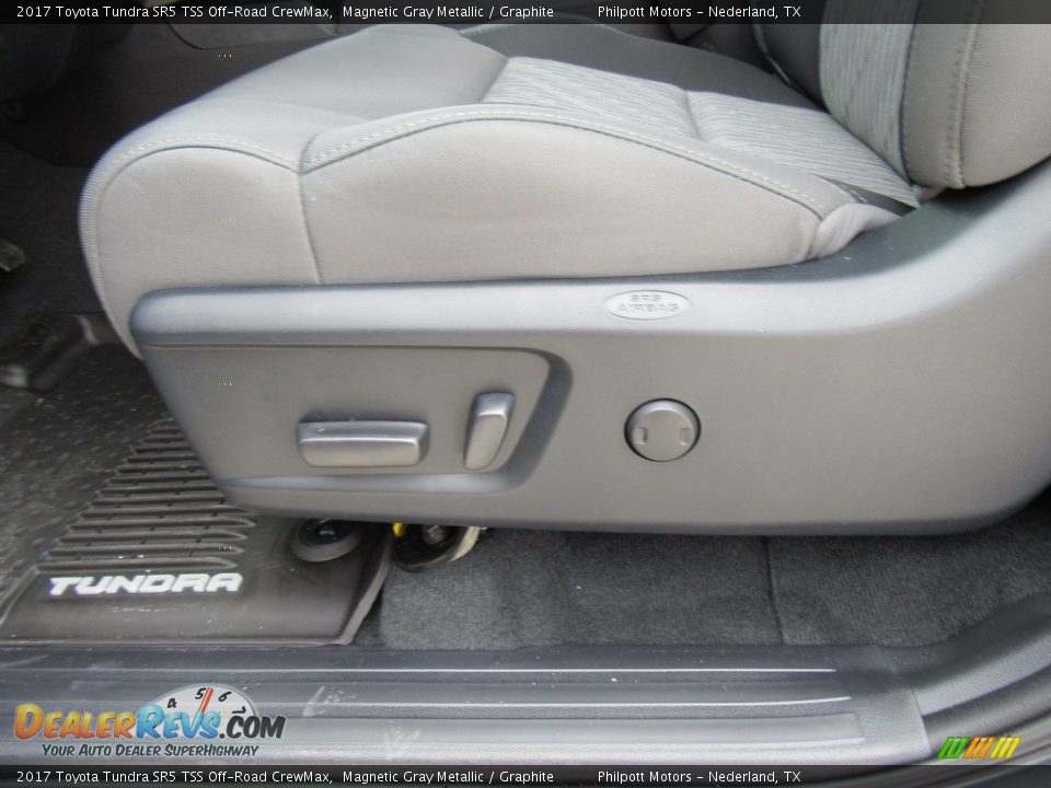 2017 Toyota Tundra SR5 TSS Off-Road CrewMax Magnetic Gray Metallic / Graphite Photo #24