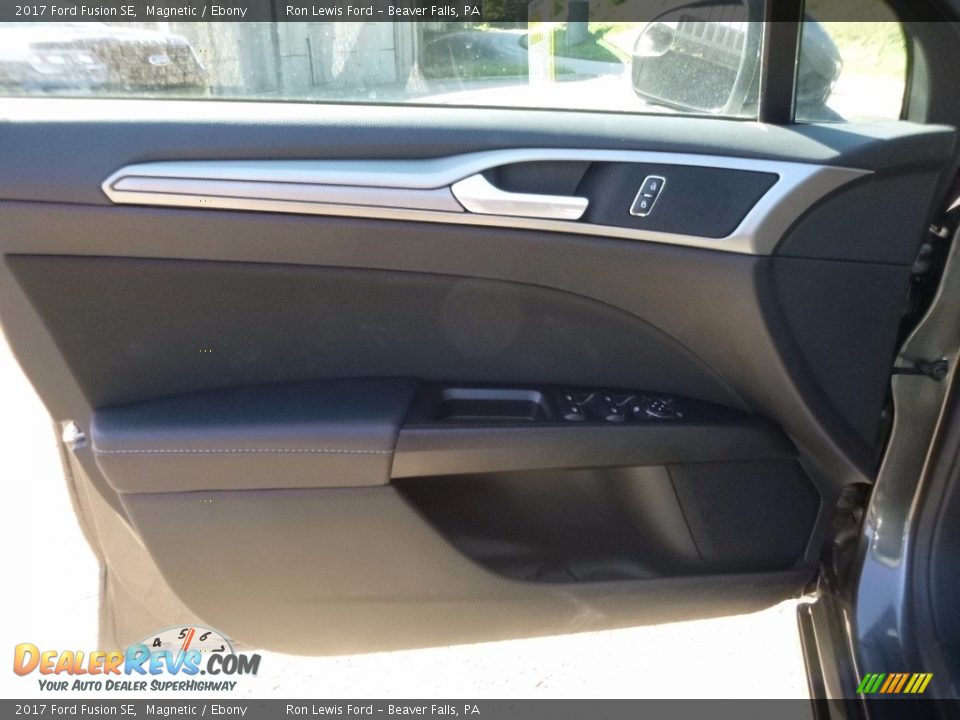 2017 Ford Fusion SE Magnetic / Ebony Photo #14