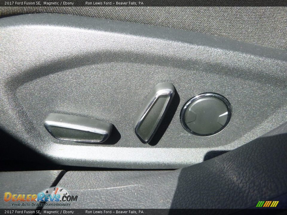 2017 Ford Fusion SE Magnetic / Ebony Photo #16
