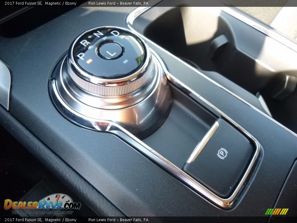2017 Ford Fusion SE Magnetic / Ebony Photo #18