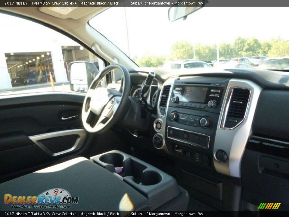 2017 Nissan TITAN XD SV Crew Cab 4x4 Magnetic Black / Black Photo #4